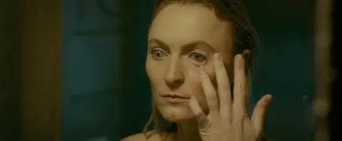 Одна — кадр 3