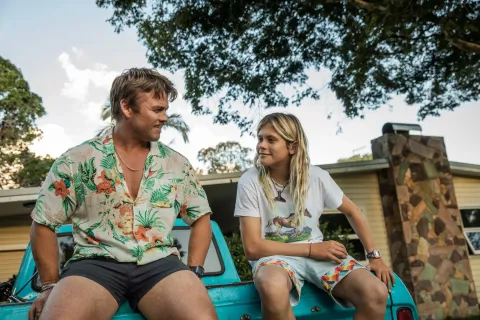 Бегущие за волной — кадр 9
