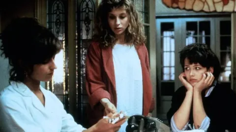 Студентка — кадр 10