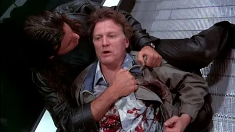 Виртуальный полицейский — кадр 4