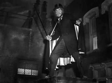Эбботт и Костелло встречают доктора Джекилла и мистера Хайда — кадр 4