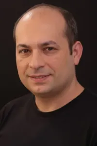Окан Сельви