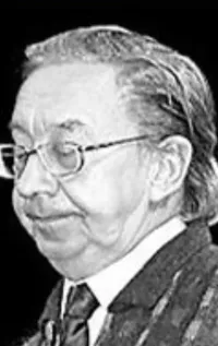 Андрей Степанов