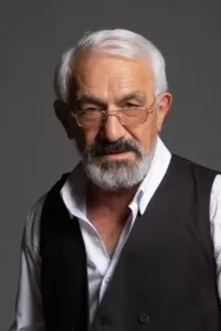 Давид Акопян