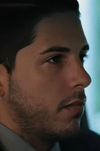 Эндрю Вега