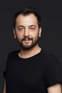 Озгур Бибер