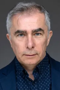 Деклан Миллс