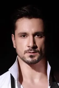 Даниш Бхатт
