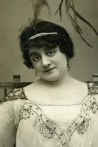 Рафаэла Саторрес