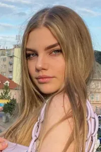 Ангелица Вуды